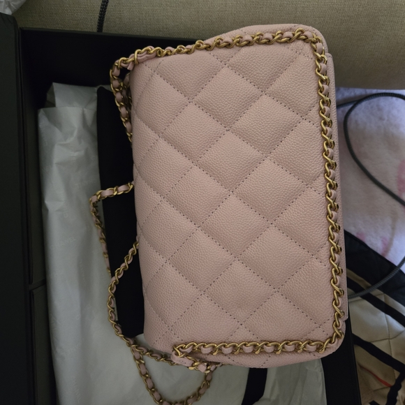 CHANEL Pink Quilted Caviar Crossbody Flap Bag - Picture 4 of 6